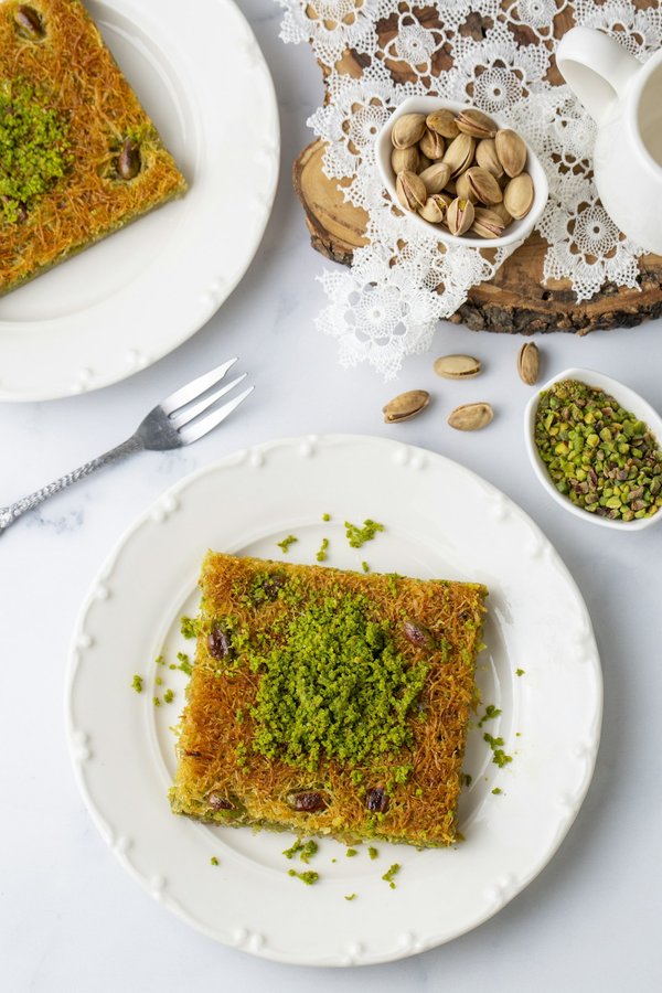 How to Craft a Gourmet Vegan Chocolate Avocado Mousse?