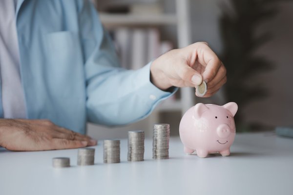 How to Assess and Manage the Stability of Cliffside Properties in Coastal UK Towns?